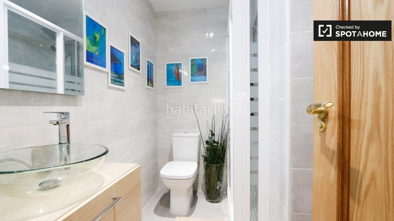 Foto b4f6ca9c-76fa-4167-a666-8aed15558bba. Rent flat with heating in Valdeacederas Madrid
