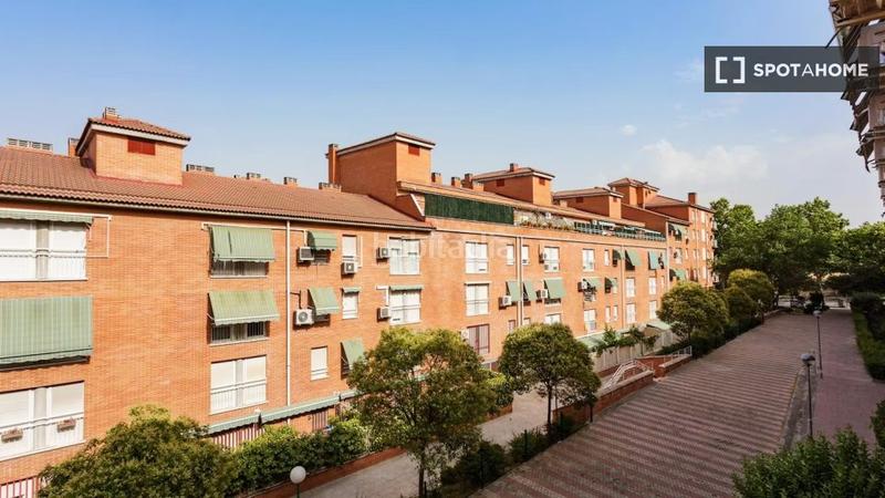 Foto ba7aa504-6a11-4370-8c7a-d32e74813291. Location appartement avec chauffage dans Los Cármenes Madrid
