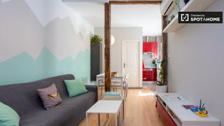 Lloguer Pis a Palos de Moguer. Apartamento de 2 dormitorios en alquiler en embajadores, madrid
