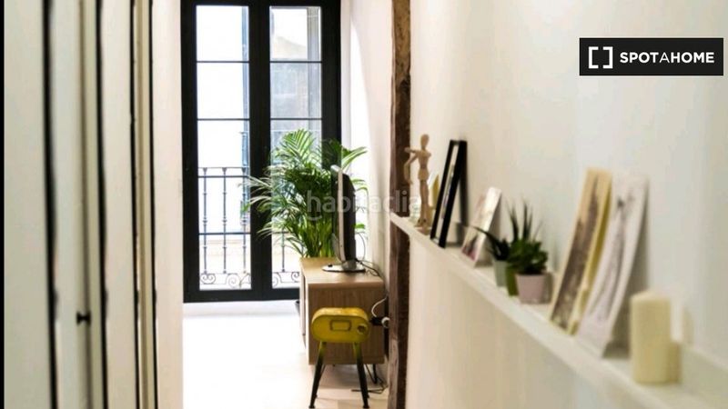 Foto 196bd6ee-8e19-44d8-bd5e-3a897850594e. Rent flat with heating in Embajadores-Lavapiés Madrid
