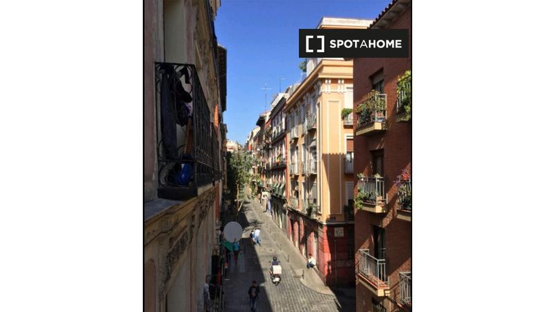 Foto 3dadcfc2-10d2-4d40-a689-8bb58a49a94d. Rent flat with heating in Embajadores-Lavapiés Madrid