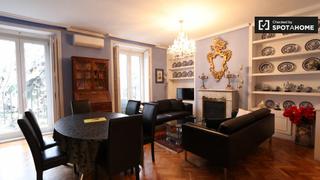 Miete Etagenwohnung in Palacio. Piso de 3 habitaciones en alquiler en palacio, madrid