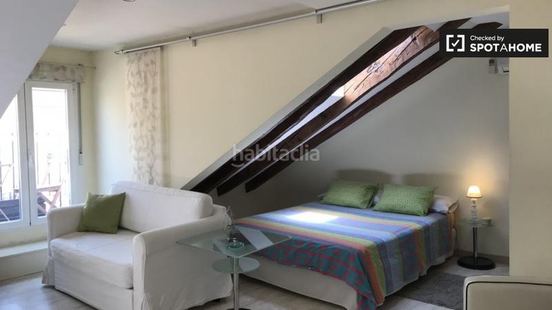 Foto 13c8fca9-e2e0-4ae1-a25d-61c313cc482e. Alquiler piso moderno estudio en alquiler en centro, en Madrid