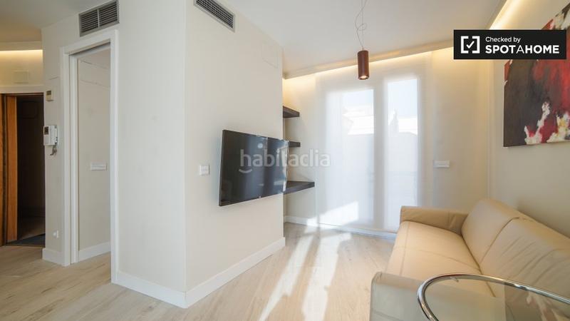 Foto fabc4d7d-1001-4a64-a72e-d387fecc90da. Alquiler piso elegante estudio en alquiler en argelles, . en Madrid