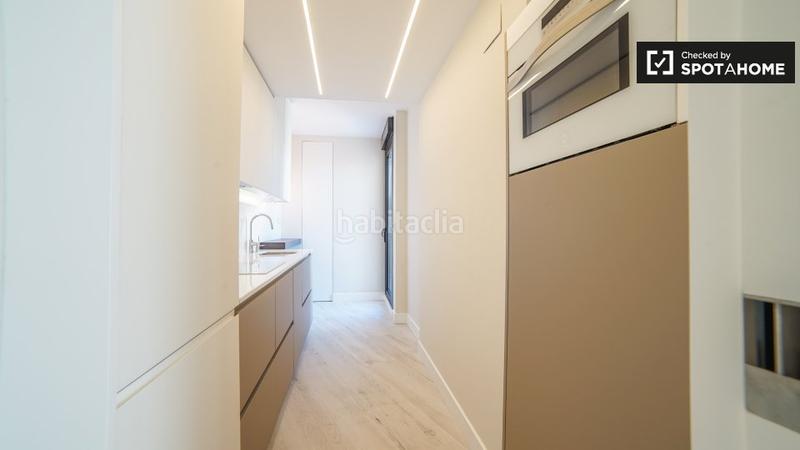Foto fd4a0cb9-efdd-42a3-8bf2-e1fb4b706072. Alquiler piso elegante estudio en alquiler en argelles, . en Madrid