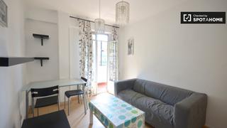 Miete Etagenwohnung in Opañel. Cómodo apartamento de 2 dormitorios en alquiler en carabanchel