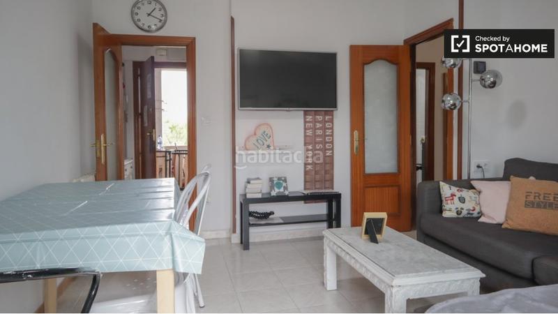 Foto a2b5659a-3d92-4d11-bfa3-be67154ed16c. Alquiler piso apartamento de 3 habitaciones en alquiler en San Cristóbal, . en Madrid