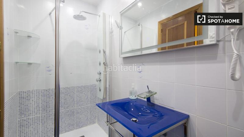Foto 2e8cdf20-a5d3-4f26-b8fe-6d9546c949a4. Alquiler piso apartamento de 2 dormitorios en alquiler en embajadores, en Madrid
