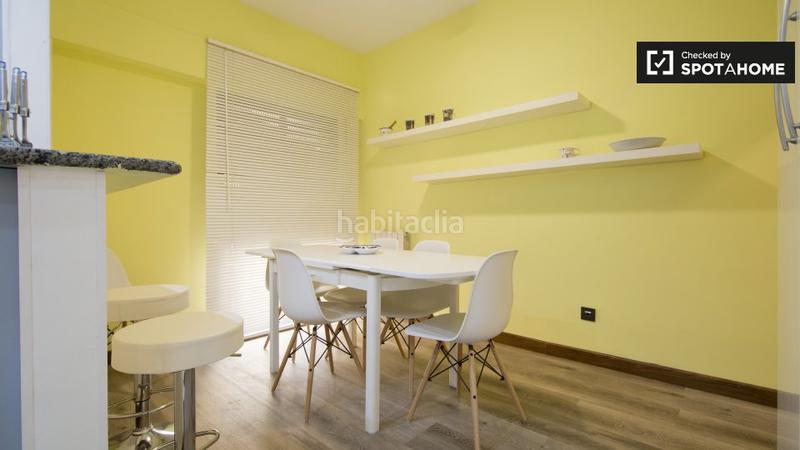 Foto 3a624e95-c139-4217-a7c0-3982483e3bcb. Alquiler piso apartamento de 2 dormitorios en alquiler en embajadores, en Madrid