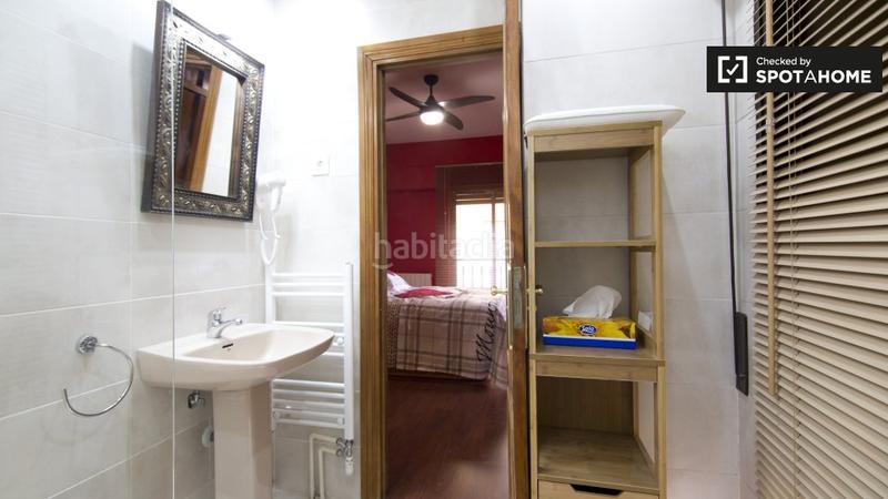 Foto 7f210ea2-0bb4-40c3-8273-ae2b5f89099c. Alquiler piso apartamento de 2 dormitorios en alquiler en embajadores, en Madrid