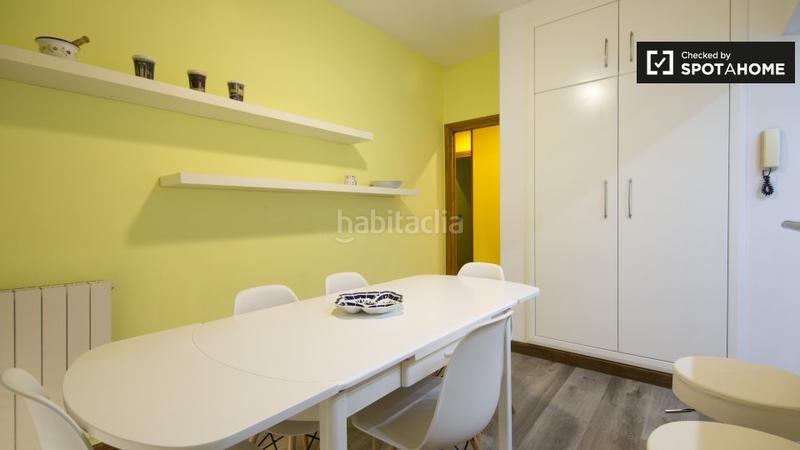 Foto e476a5fe-6cb2-45df-a9fe-9ce5fca3df3c. Alquiler piso apartamento de 2 dormitorios en alquiler en embajadores, en Madrid
