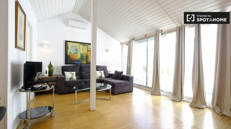 Foto c0230925-66e2-44ca-bf20-081053e93a3b. Alquiler piso amplio apartamento de 3 dormitorios en alquiler en centro, . en Madrid