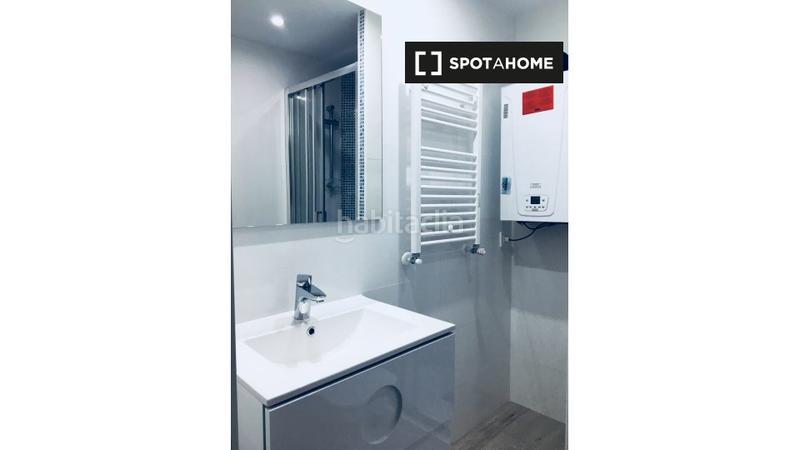 Foto a31a20b9-68b9-4e92-a0e3-c5b65e76c003. Rent flat with heating in Valdezarza Madrid