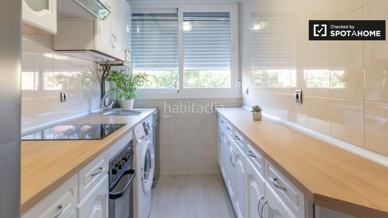 Foto 268b101d-c53c-450b-ae4e-d3c083c34d7d. Location appartement avec chauffage dans Tres Olivos-Valverde Madrid