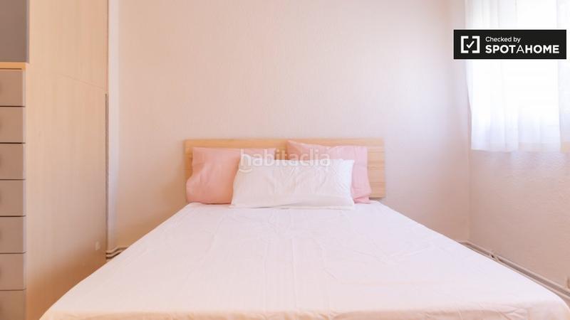 Foto 49f36086-d0ab-4f19-84ed-7d27594592cf. Location appartement avec chauffage dans Tres Olivos-Valverde Madrid