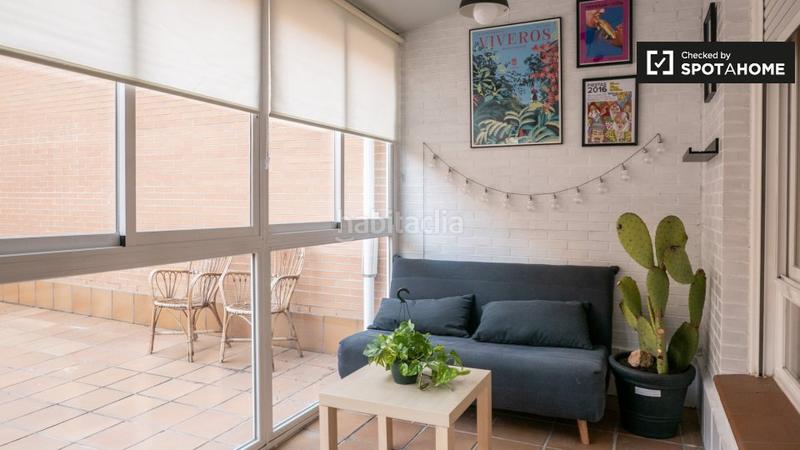 Foto 74b9fd2f-8138-47e1-89d3-dfa363863bdb. Alquiler piso apartamento de 1 dormitorio en alquiler en Canillas, en Madrid