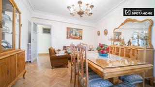 Lloguer Pis a Bellas Vistas. Apartamento de 4 dormitorios en alquiler en cuatro caminos, madr