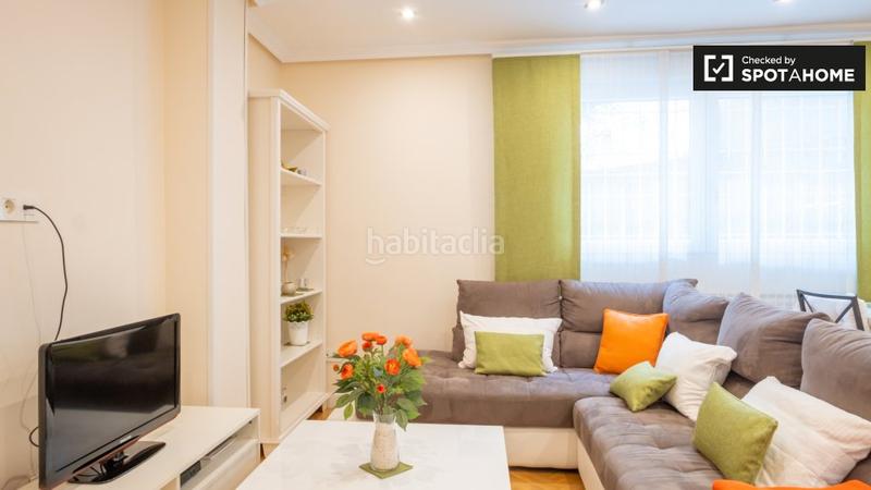 Foto fe056f4a-dced-43ed-8b9d-1cb435faac6a. Rent flat with heating in El Viso Madrid