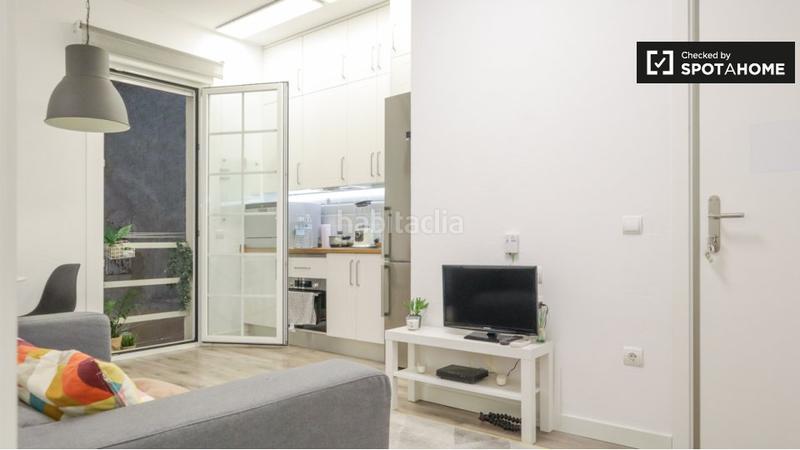 Foto cd46c9e1-f77d-4b4a-9cbc-3e98ec811c8d. Rent flat with heating in Acacias Madrid