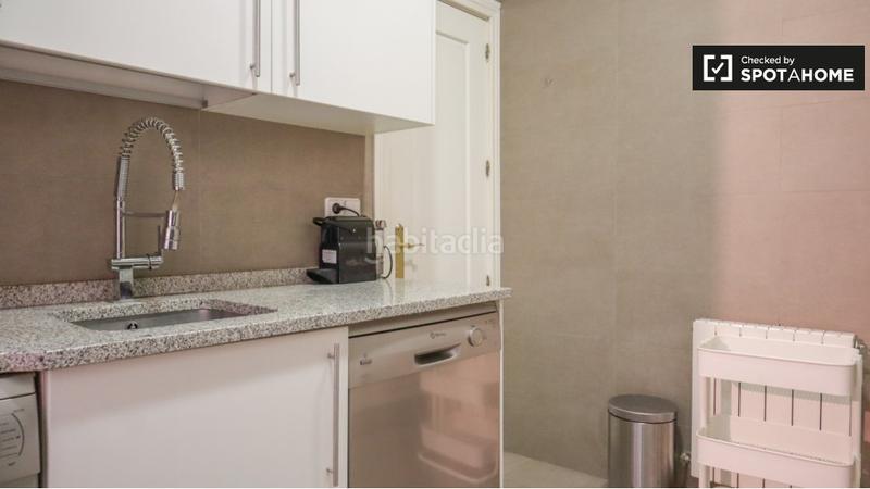 Foto 31f14ce0-29d0-4d12-a7ea-782b87229878. Alquiler piso apartamento de 3 dormitorios en alquiler en prosperidad, en Madrid