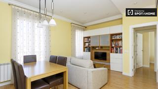 Location Appartement à Trafalgar. Moderno apartamento de 2 dormitorios en alquiler en chamberi, ma