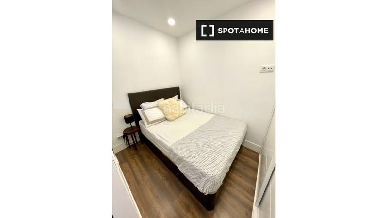 Foto 07207179-2c44-4d5b-abcb-7741add2a134. Alquiler piso apartamento de 2 dormitorios en centro, en Madrid