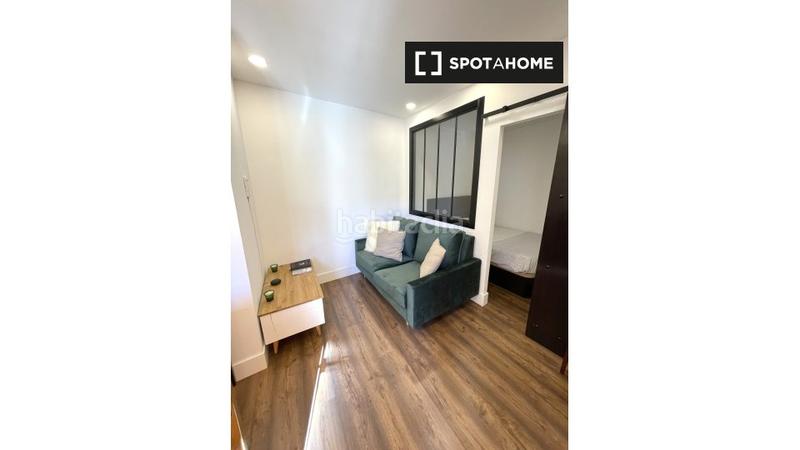 Foto 0e7310b2-c35c-457d-8919-aa5772e58cfc. Alquiler piso apartamento de 2 dormitorios en centro, en Madrid
