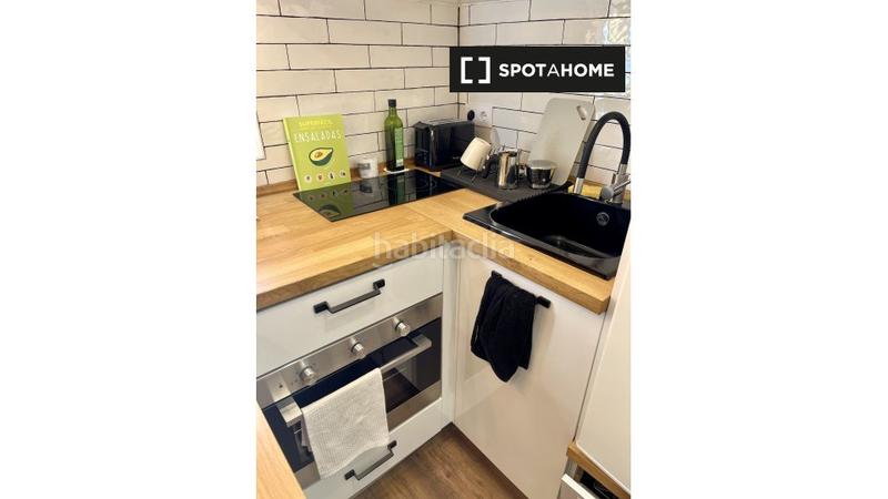 Foto 6d652303-1d67-45f5-a803-6092f54c915a. Alquiler piso apartamento de 2 dormitorios en centro, en Madrid