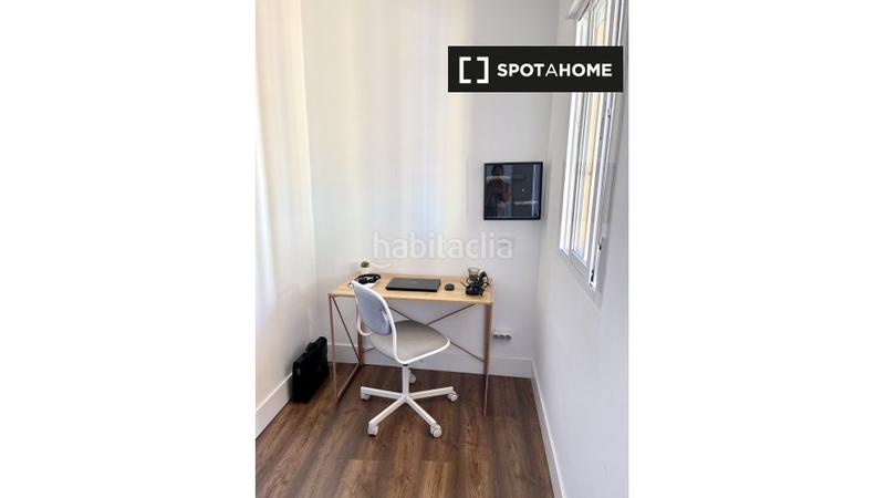 Foto cc5a0530-322c-42bc-baf5-153249b07567. Alquiler piso apartamento de 2 dormitorios en centro, en Madrid