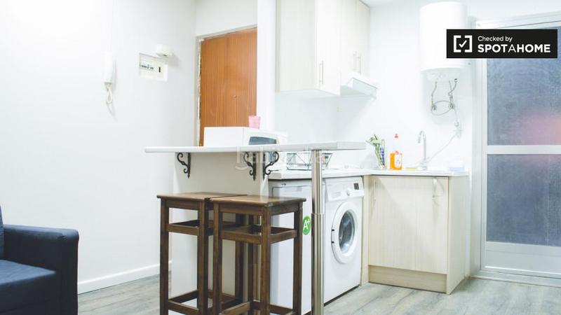 Foto e89cf393-0c0a-46e4-83ce-a7630e5c5453. Alquiler piso estudio con aire acondicionado en alquiler en imperial, en Madrid