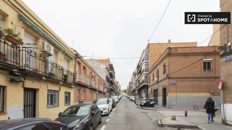 Foto f872e820-a38e-44db-b42e-f3b7c3048d60. Miete etagenwohnung mit heizung in Numancia Madrid