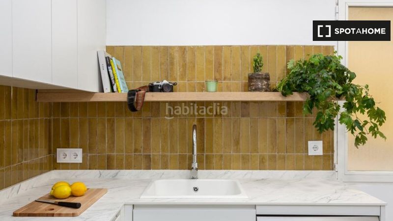 Foto 5ebcb1d1-6f90-45b8-a2d6-42b9cc572559. Rent flat with heating in Jerónimos Madrid