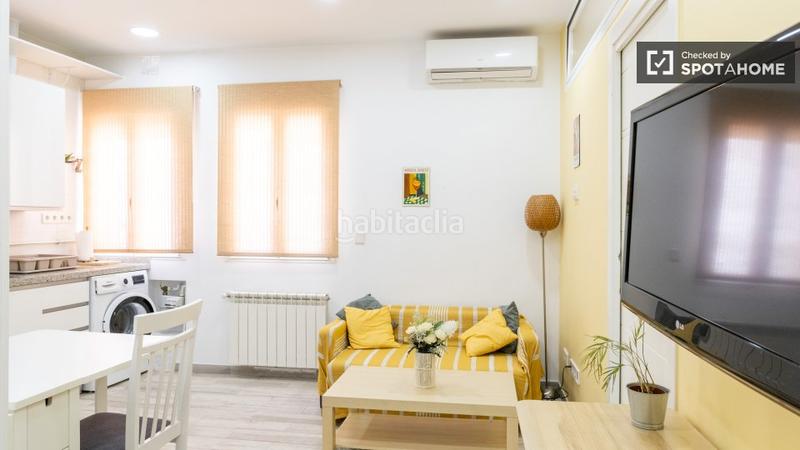 Foto 5915eac3-ba84-45bd-ab7c-fb4c6e6dc55b. Alquiler piso apartamento de 1 dormitorio en alquiler en chueca, en Madrid