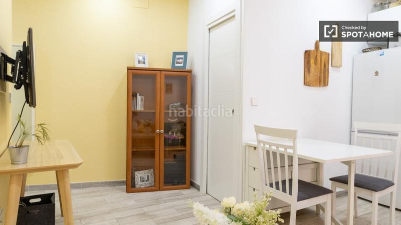 Foto 86f8b4d2-f51b-4a6a-9040-ab5fdce70407. Alquiler piso apartamento de 1 dormitorio en alquiler en chueca, en Madrid