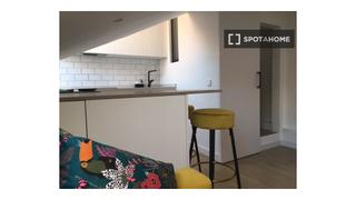 Rent Flat in Palacio. Piso de 1 dormitorio en alquiler en palacio, madrid.