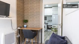 Rent Flat in Numancia. Apartamento de 1 dormitorio en alquiler en numancia, madrid