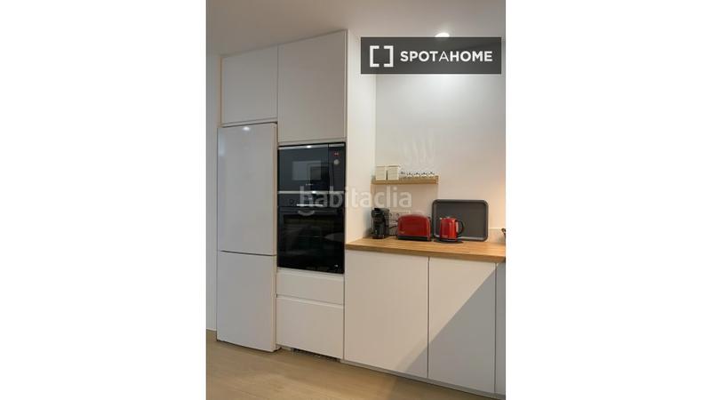 Foto f8ac3841-9e99-48c7-b168-49730ba583e7. Rent flat with heating in Acacias Madrid
