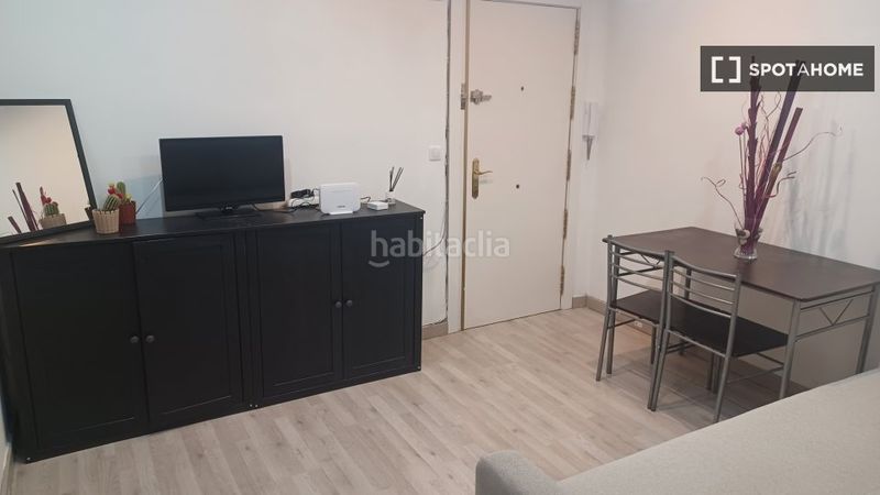 Foto 17f0f541-9144-4459-8b4a-3e09b763eb3f. Rent flat with heating in Numancia Madrid