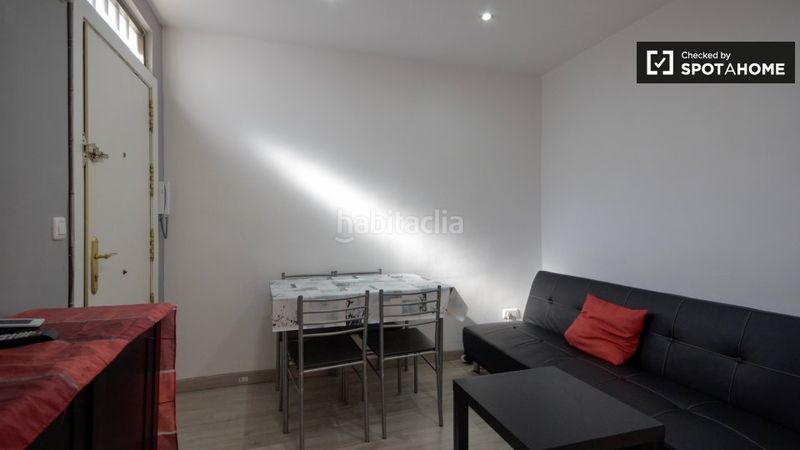 Foto 26d3151a-6b56-4931-bf56-0360f1fbcb42. Rent flat with heating in Numancia Madrid