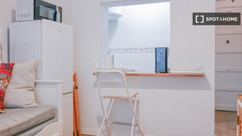 Foto 409c3d16-9c2c-4861-8f3a-bef0d7e4f26d. Alquiler piso estudio en alquiler en embajadores, en Madrid
