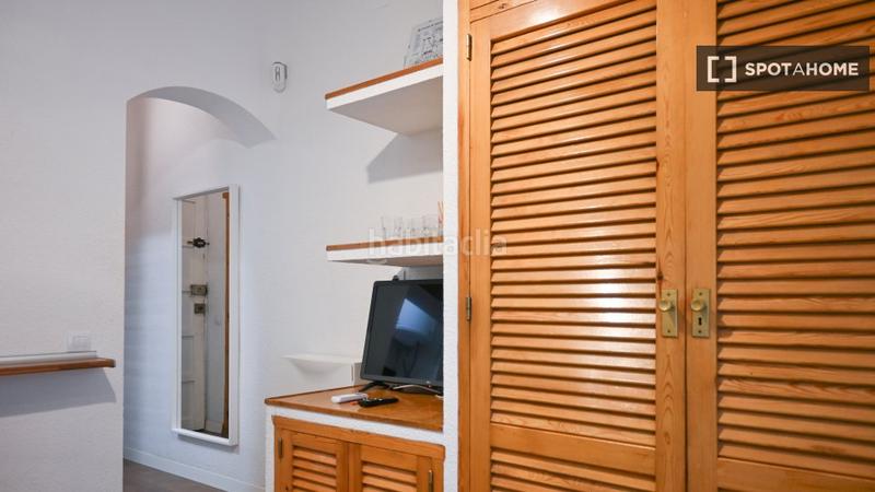 Foto 618accce-c62b-4cf9-ac4e-1c942470608b. Alquiler piso estudio en alquiler en embajadores, en Madrid