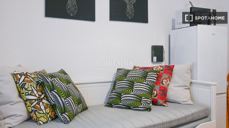 Foto b7febdc9-5bb9-4eff-a211-d8c95adfd31f. Alquiler piso estudio en alquiler en embajadores, en Madrid
