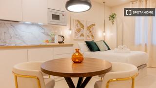 Rent Flat in Palos de Moguer. Estudio en alquiler en palos de moguer, madrid
