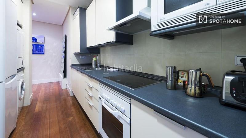 Foto 56a37516-1938-4694-bc89-f39d6a0b9782. Location appartement avec chauffage dans Sol Madrid