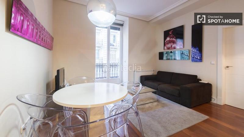 Foto ceacfc18-2b3a-484f-a587-566a64cfb718. Miete etagenwohnung mit heizung in Sol Madrid