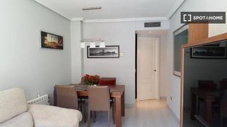 Lloguer Pis a Las Tablas. Piso en alquiler de 1 dormitorio en valverde, madrid