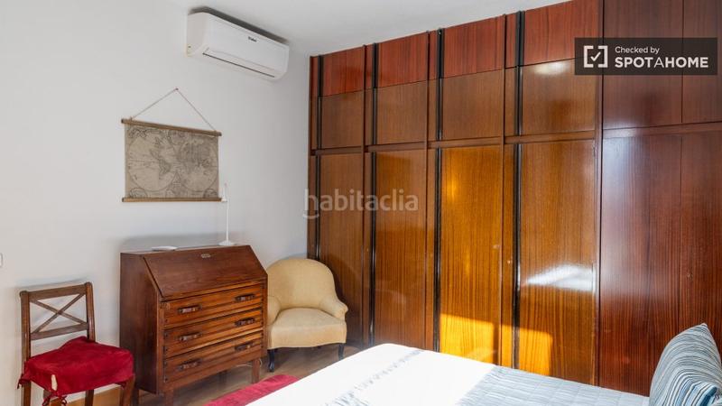 Foto f446ab74-552e-4c5b-9d51-cb8f0189a551. Alquiler piso apartamento de 2 dormitorios en centro, en Madrid