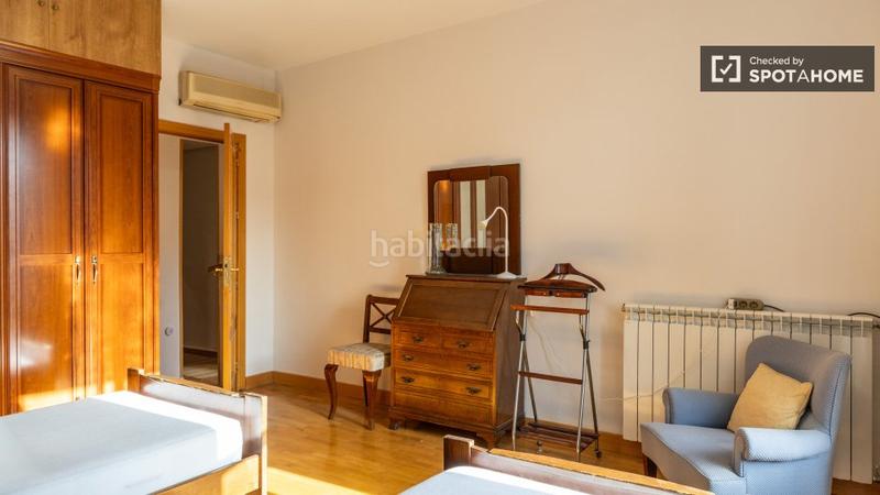 Foto f5db2cc3-5087-4d0e-80b7-3ca5c2cf1593. Alquiler piso apartamento de 2 dormitorios en centro, en Madrid