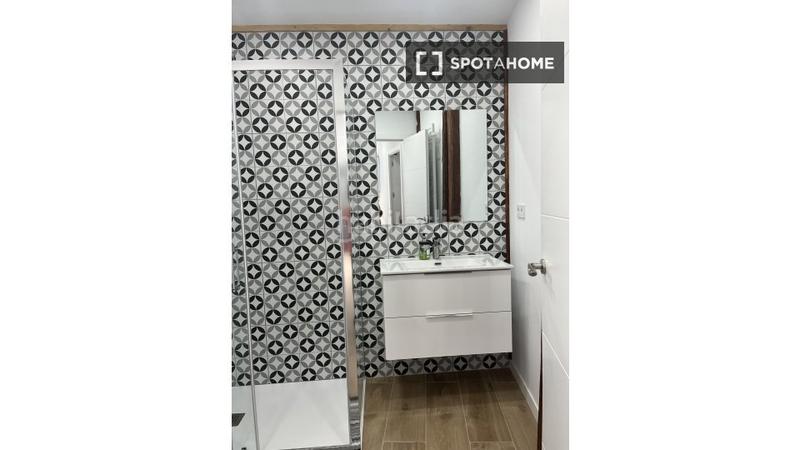 Foto 3aba817e-5ab6-4058-b390-0c6d5567ae2b. Rent flat with heating in Embajadores-Lavapiés Madrid