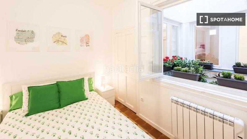 Foto c8cd9a4a-bb7c-4598-a8b1-6e990cef2dd4. Rent flat with heating in Sol Madrid